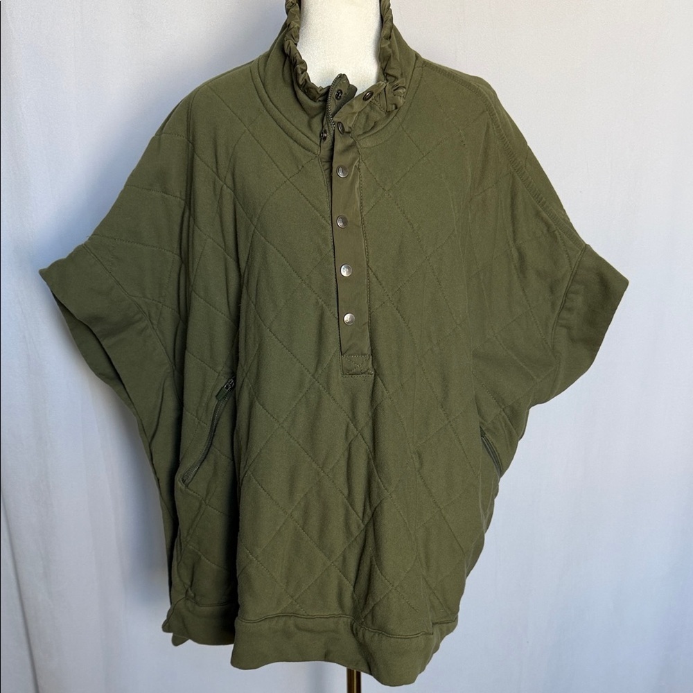 Free People Pick Me Up Poncho Olive Green Quilted Women's Cape Size M Pockets - Picture 2 of 15